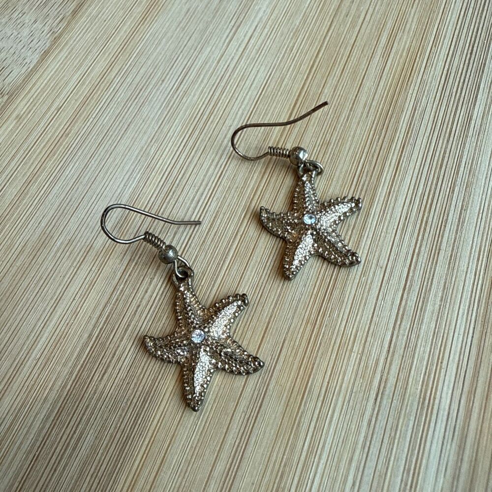 GOLD STARFISH EARRINGS DANGLE DROP UNBRANDED